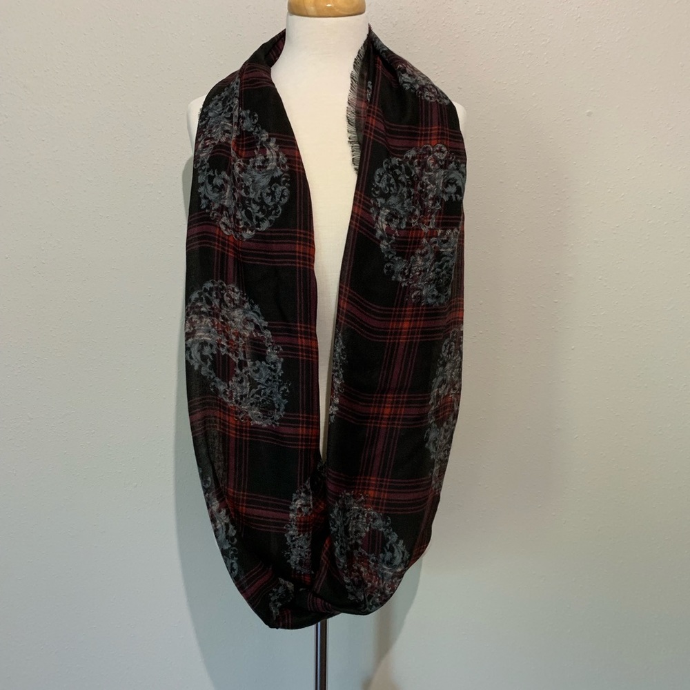Infinity Scarf Plaid with Damask Skull Pattern